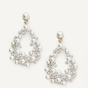 Elegant Pearl and Crystal Drop Earrings - Avery Earrings